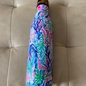 Lilly Pulitzer Swell Bottle